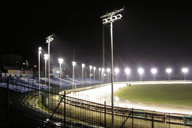 mât d’éclairage grande hauteur